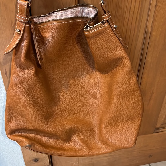Dooney & Bourke pebbled leather caramel color handbag - Picture 4 of 7